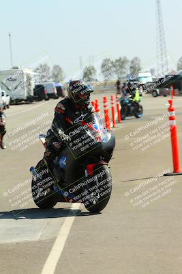 media/Sep-20-2025-TrackDaz (Sat) [[27f0cde673]]/Around the Pits/